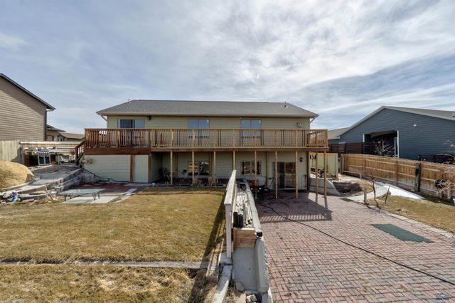 222 E BENGAL DR, Rapid City, SD 57701