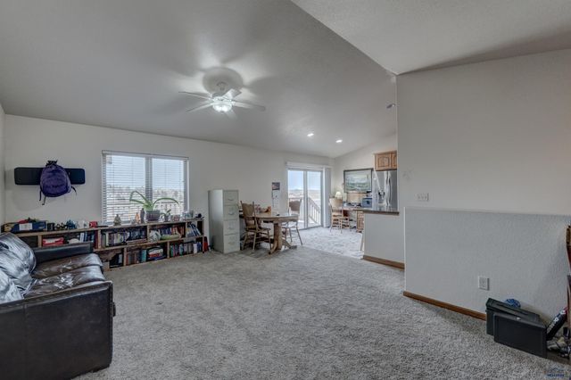 222 E BENGAL DR, Rapid City, SD 57701