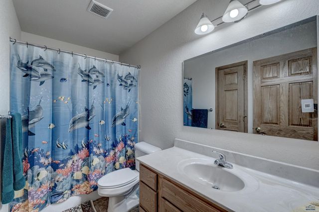 222 E BENGAL DR, Rapid City, SD 57701
