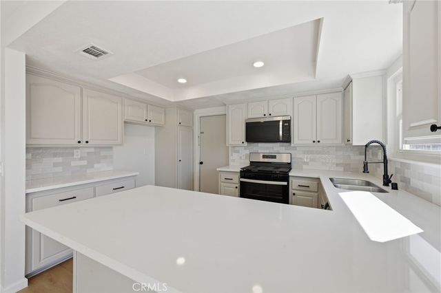 22267 Gayhead, Apple Valley, CA 92307