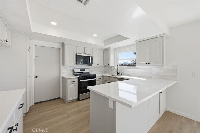 22267 Gayhead, Apple Valley, CA 92307