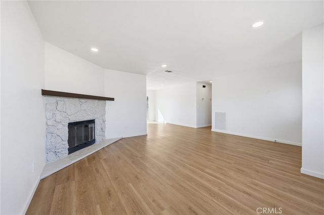 22267 Gayhead, Apple Valley, CA 92307