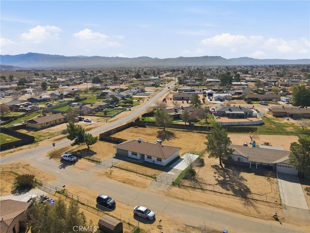 22267 Gayhead, Apple Valley, CA 92307