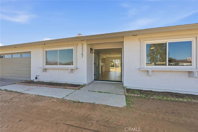 22267 Gayhead, Apple Valley, CA 92307