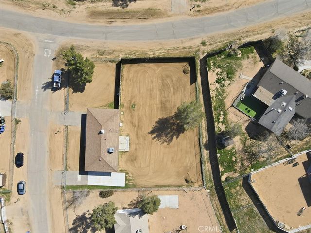 22267 Gayhead, Apple Valley, CA 92307