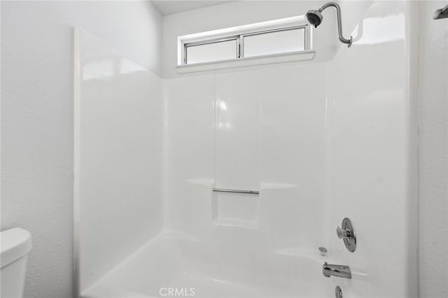 22267 Gayhead, Apple Valley, CA 92307