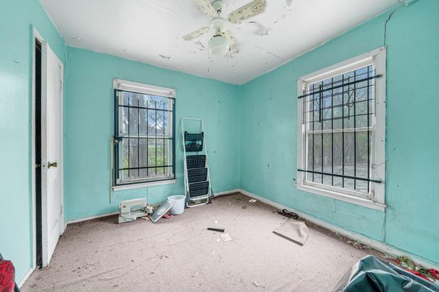 4722 Edmund Street, Houston, TX 77020