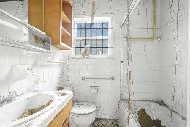 4722 Edmund Street, Houston, TX 77020