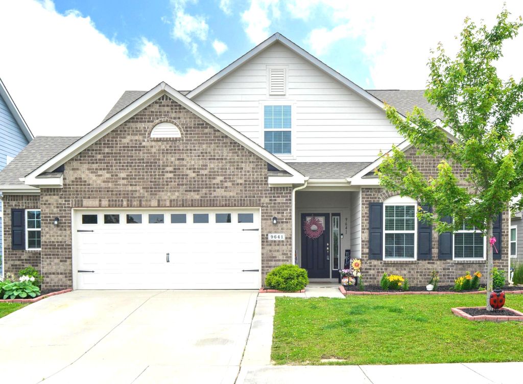 9641 Pica Drive, Fishers, IN 46040