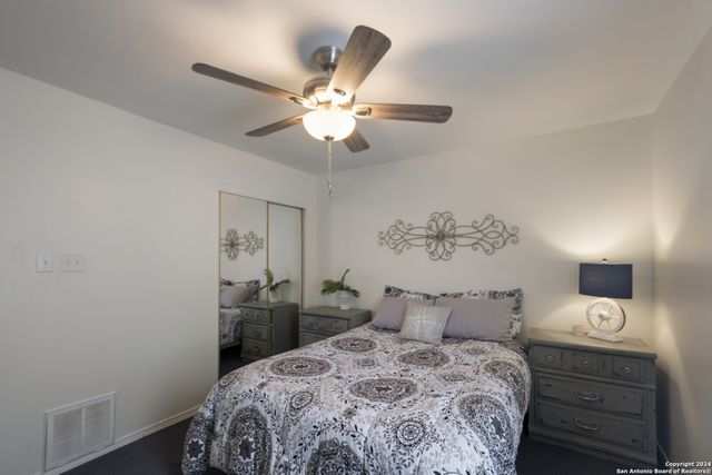 1135 Parkview Dr Apt C16, Canyon Lake, TX 78133