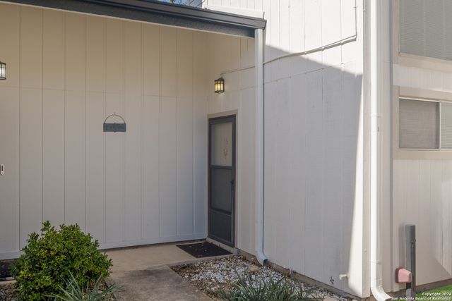 1135 Parkview Dr Apt C16, Canyon Lake, TX 78133