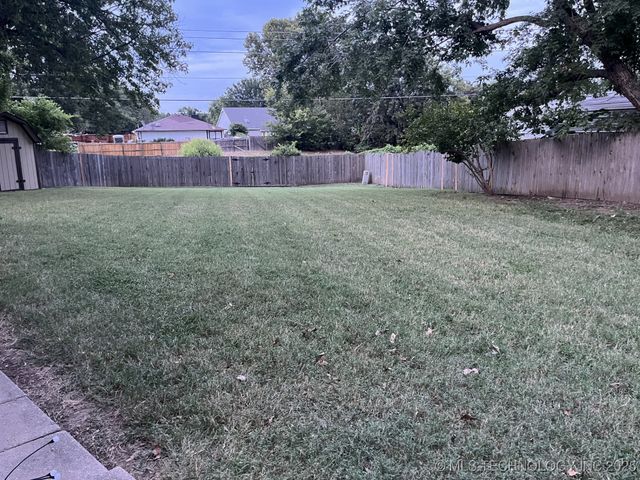 12106 E 89th Street North, Owasso, OK 74055