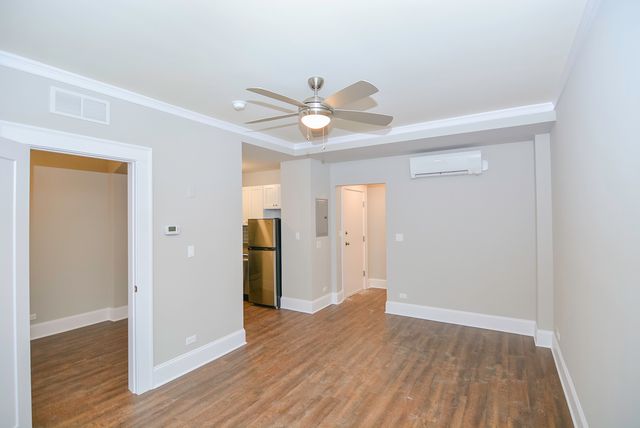 817 W Lakeside Place 501, Chicago, IL 60640