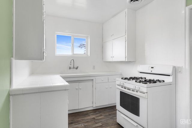 1729 Melody Lane, Bakersfield, CA 93308