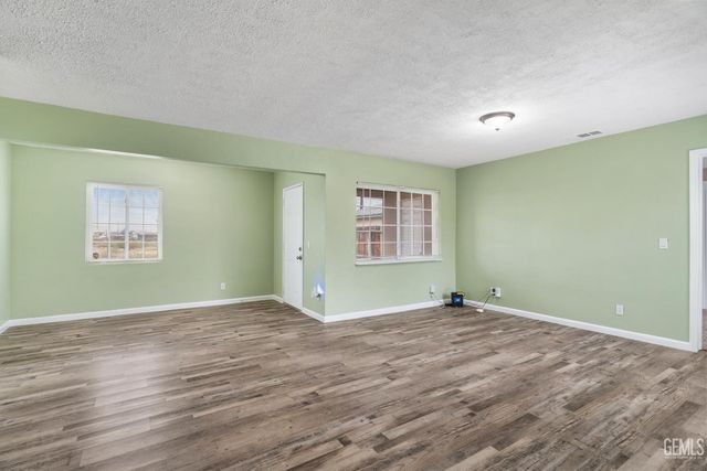 1729 Melody Lane, Bakersfield, CA 93308