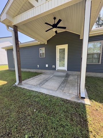 132 Schroer Rd, Clarksville, TN 37042