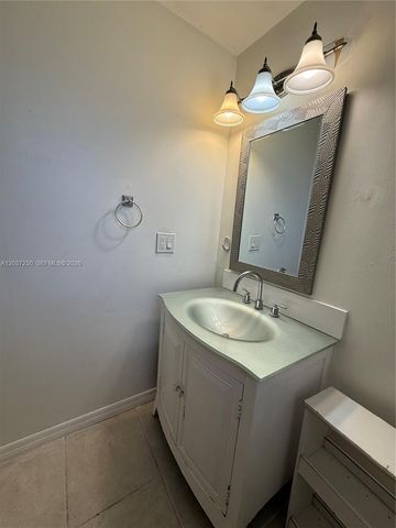 14770 SW 60th St, Miami, FL 33193