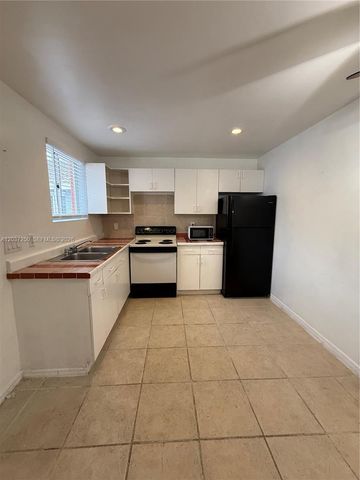 14770 SW 60th St, Miami, FL 33193