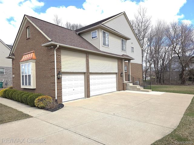 14215 Red Oak Drive, Van Buren Charter Township, MI 48111