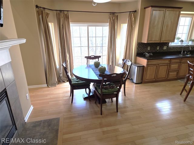 14215 Red Oak Drive, Van Buren Charter Township, MI 48111