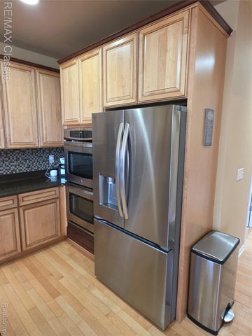 14215 Red Oak Drive, Van Buren Charter Township, MI 48111