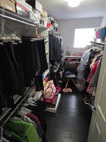 14215 Red Oak Drive, Van Buren Charter Township, MI 48111