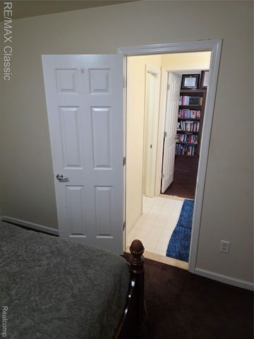 14215 Red Oak Drive, Van Buren Charter Township, MI 48111