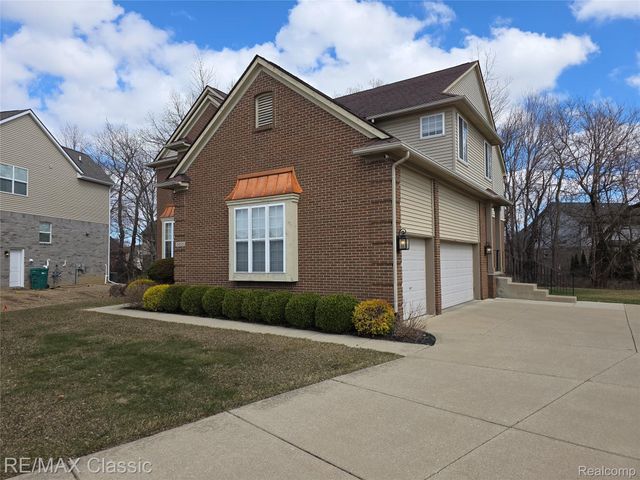 14215 Red Oak Drive, Van Buren Charter Township, MI 48111