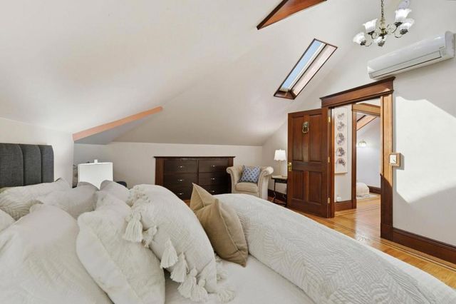 809 E 5th Avenue, San Mateo, CA 94402