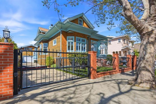 809 E 5th Avenue, San Mateo, CA 94402