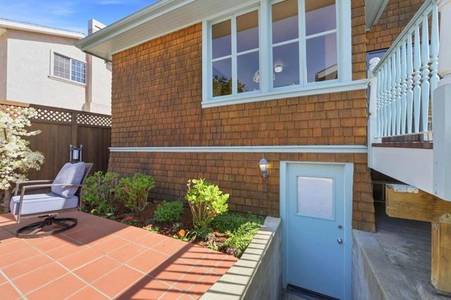 809 E 5th Avenue, San Mateo, CA 94402