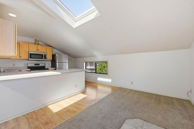 809 E 5th Avenue, San Mateo, CA 94402