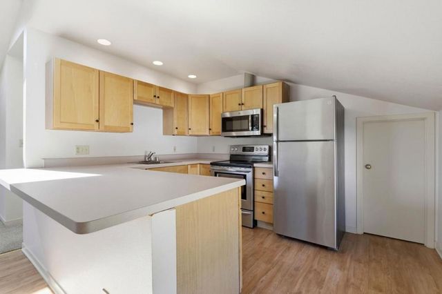 809 E 5th Avenue, San Mateo, CA 94402