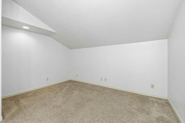 809 E 5th Avenue, San Mateo, CA 94402