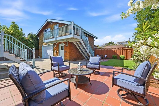 809 E 5th Avenue, San Mateo, CA 94402