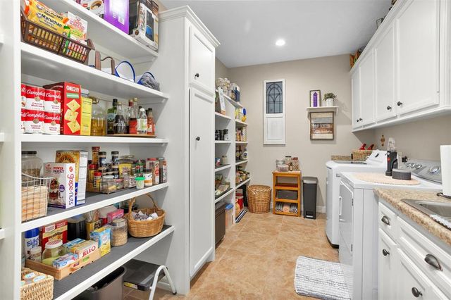 11426 Willis Waukegan Road, Conroe, TX 77303