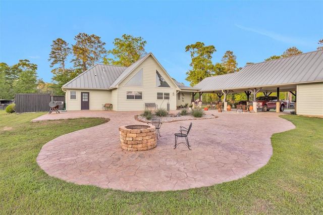 11426 Willis Waukegan Road, Conroe, TX 77303