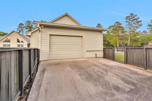 11426 Willis Waukegan Road, Conroe, TX 77303