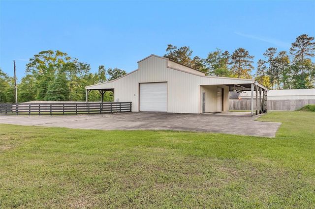 11426 Willis Waukegan Road, Conroe, TX 77303