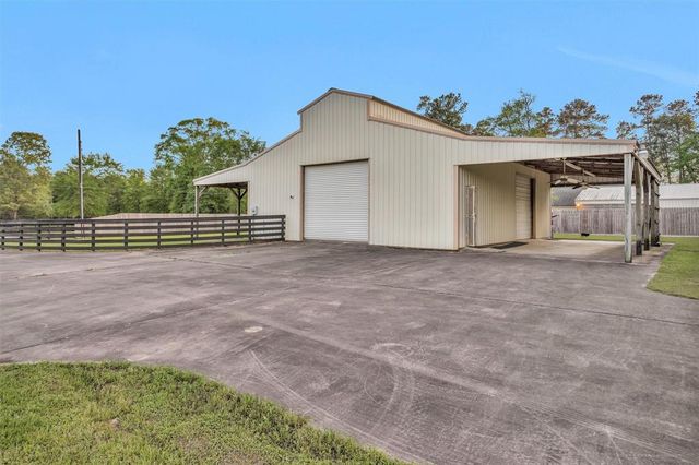 11426 Willis Waukegan Road, Conroe, TX 77303