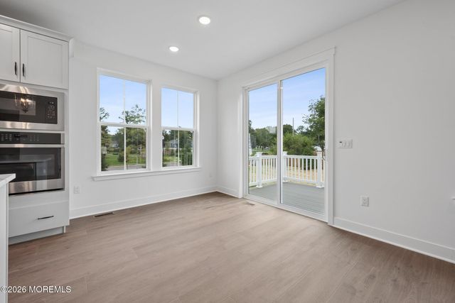22 Tee Place, Neptune Township, NJ 07753
