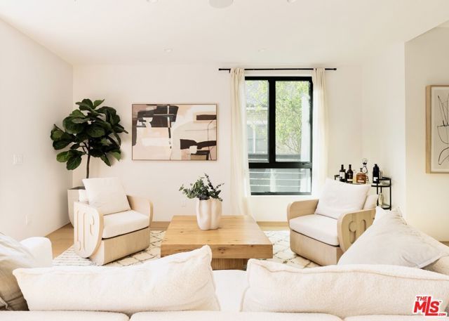 9064 Harland Avenue, West Hollywood, CA 90069