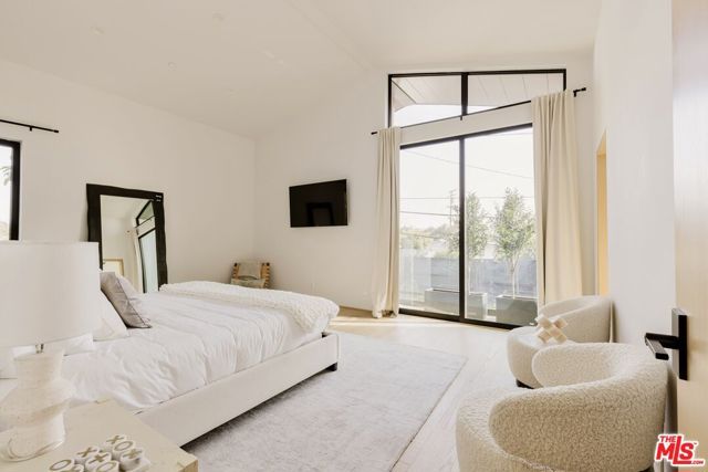 9064 Harland Avenue, West Hollywood, CA 90069