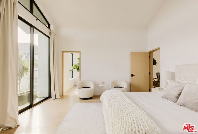 9064 Harland Avenue, West Hollywood, CA 90069