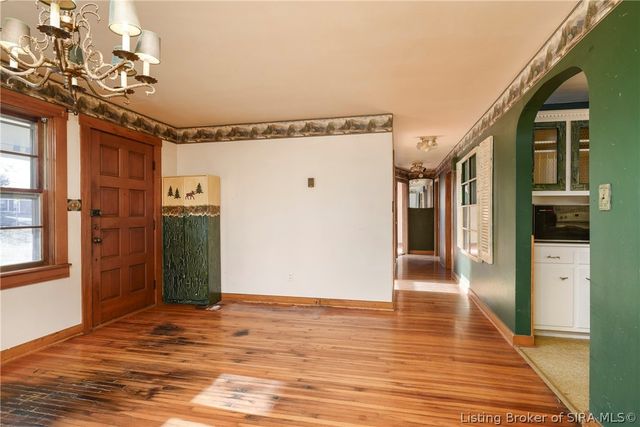 3708 Holmans Lane, Jeffersonville, IN 47130