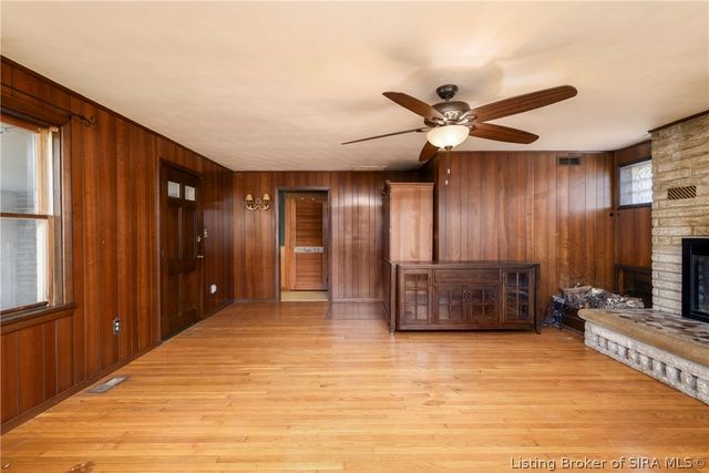 3708 Holmans Lane, Jeffersonville, IN 47130