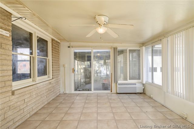 3708 Holmans Lane, Jeffersonville, IN 47130