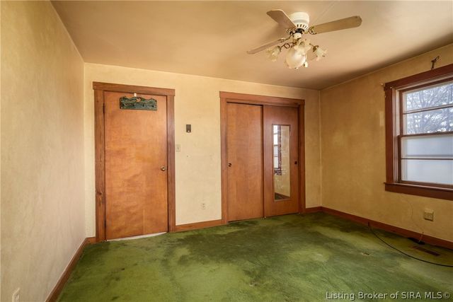 3708 Holmans Lane, Jeffersonville, IN 47130