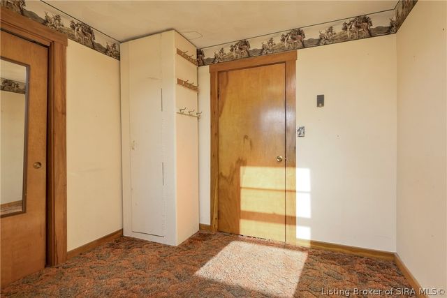 3708 Holmans Lane, Jeffersonville, IN 47130