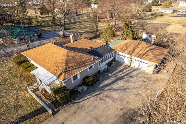 3708 Holmans Lane, Jeffersonville, IN 47130